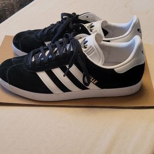 Adidas Gazelle Sneakers